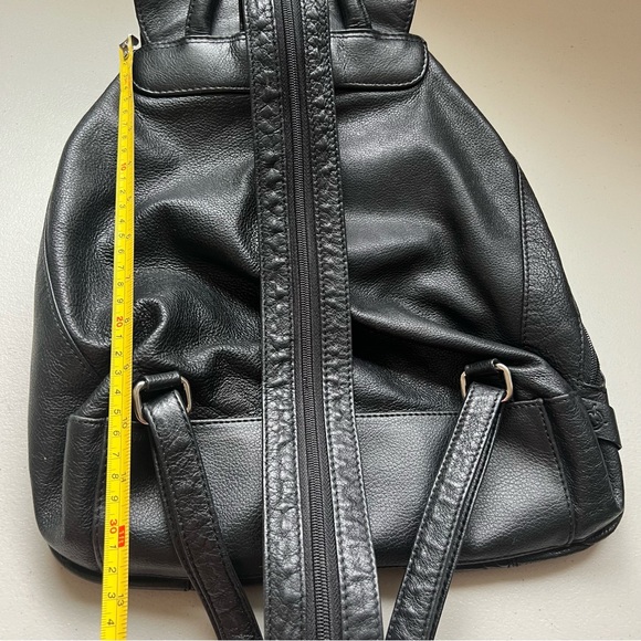 Franklin Covey Black Leather Purse/Small Back Pack - Picture 13 of 13